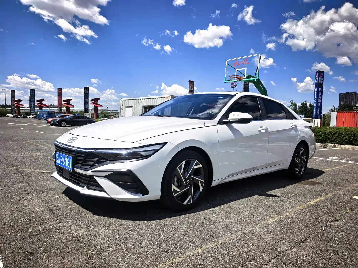 Hyundai Elantra 2023 Model 1.5L CVT LUX Premium Edition