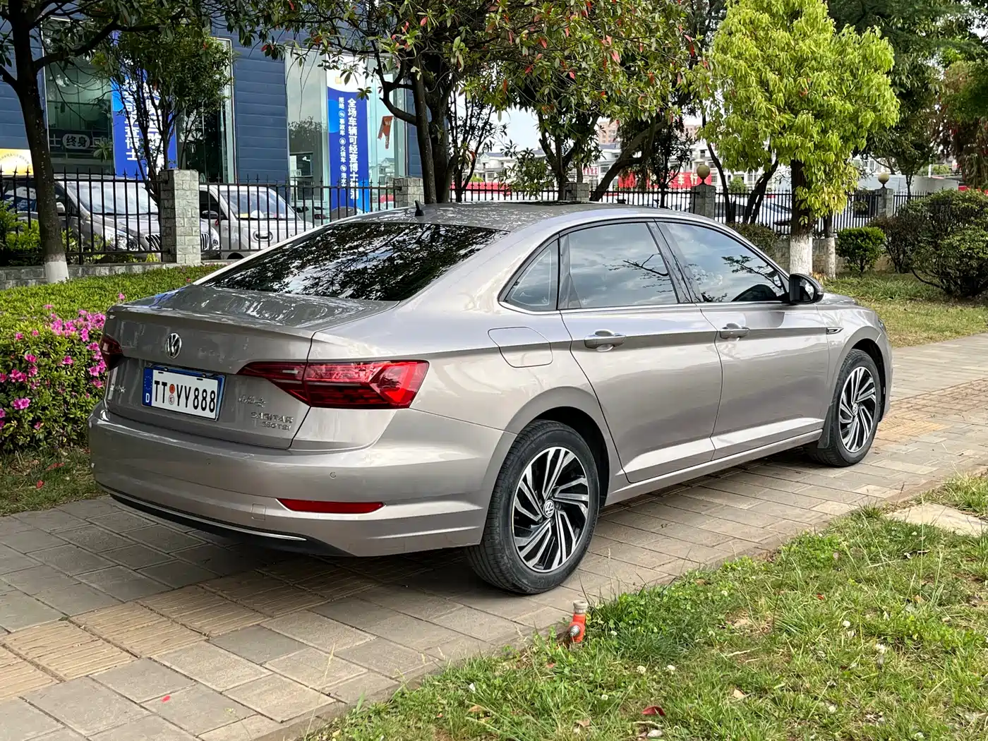 Volkswagen Sagitar 2021 280TSI DSG Surpassing Edition фото 6