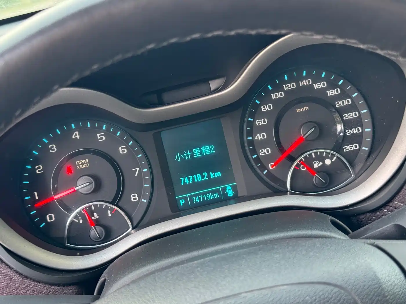 Chevrolet Malibu 2016 2.0L Automatic Luxury фото 8