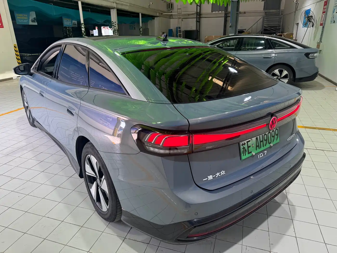 VOLKSWAGEN ID.7 VIZZION