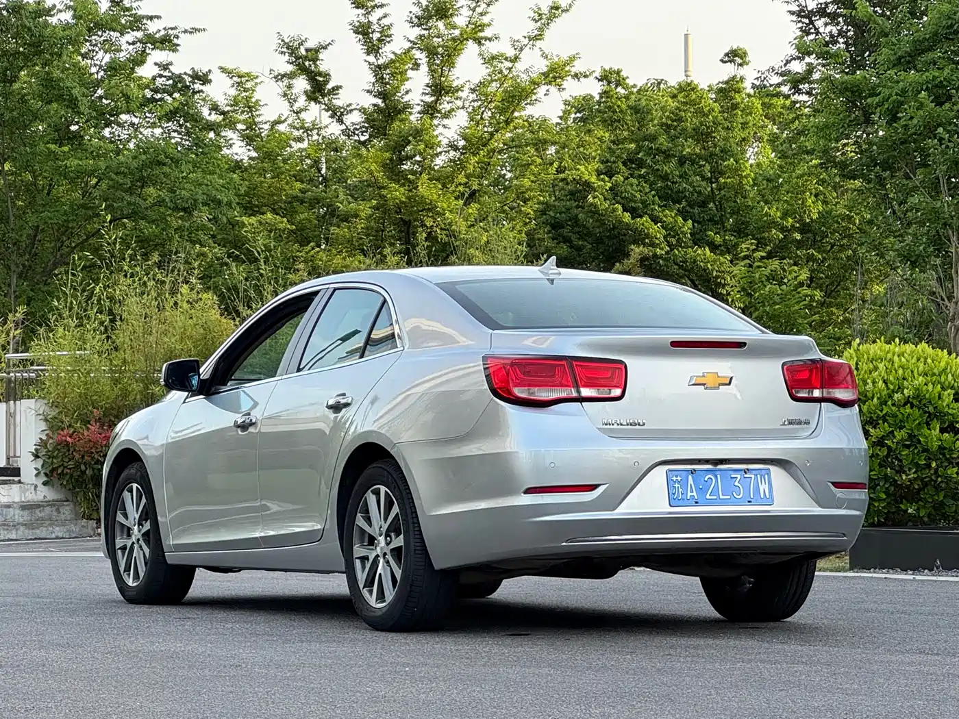 Chevrolet Malibu 2016 2.0L Automatic Luxury фото 3