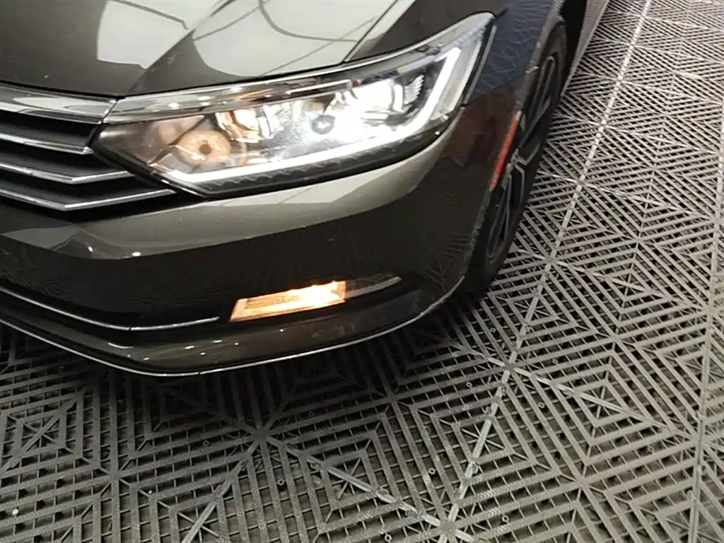 Volkswagen Weilan 2016 380TSI 2WD Comfort Edition фото 24