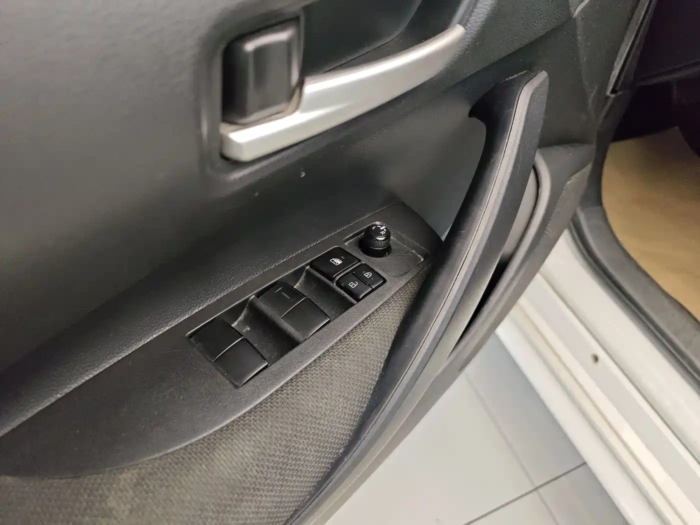 Toyota Levin 2023 TNGA 1.5L CVT Progressive фото 9