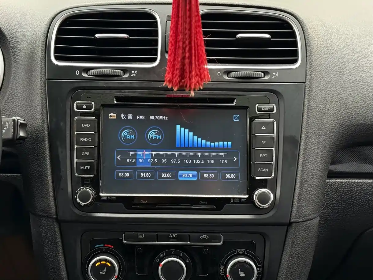 Фото 8 - Volkswagen Golf