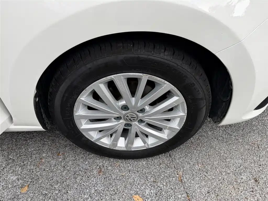 Volkswagen Santana 2017 Gran Santana 1.6L Auto Luxury фото 29