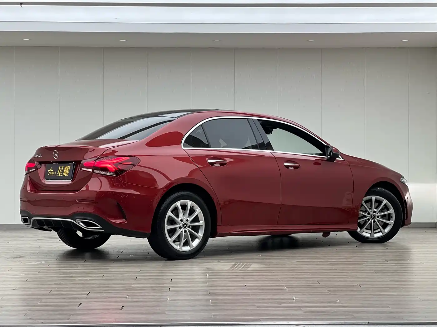 Mercedes-Benz A-Class 2019 A 200 L фото 5