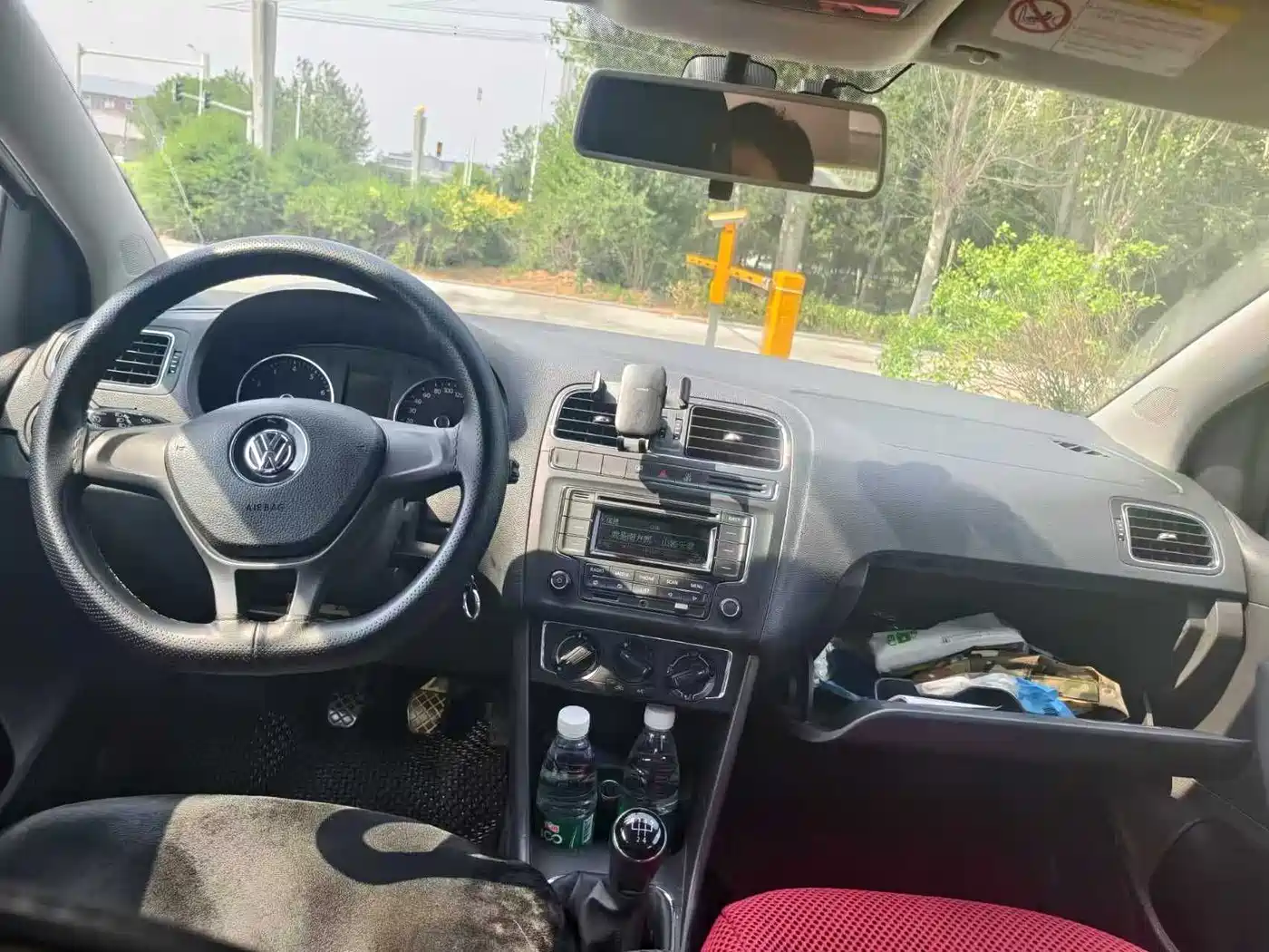 Volkswagen Polo 2014 1.4L Manual Comfort Edition фото 6