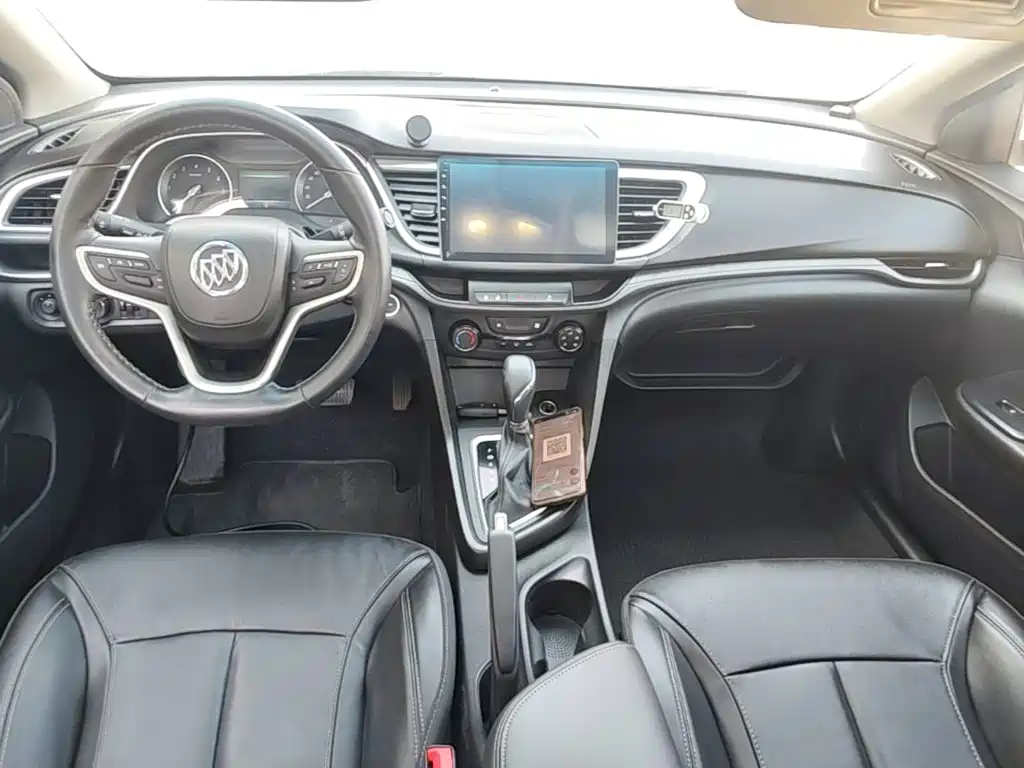 Фото 10 - Buick Excelle