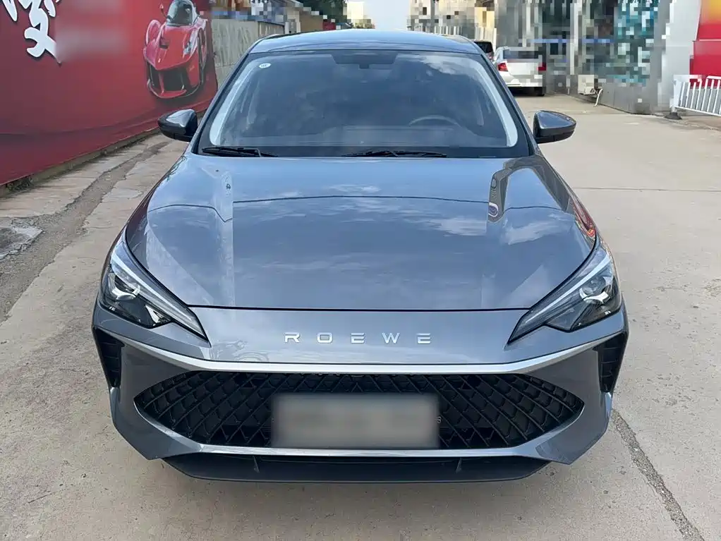 Фото 6 - Roewe i5