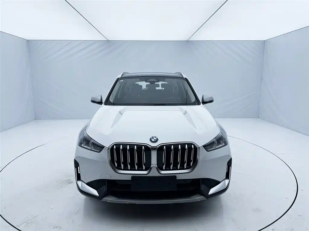 BMW X1 2023 sDrive20Li X Design Package фото 2