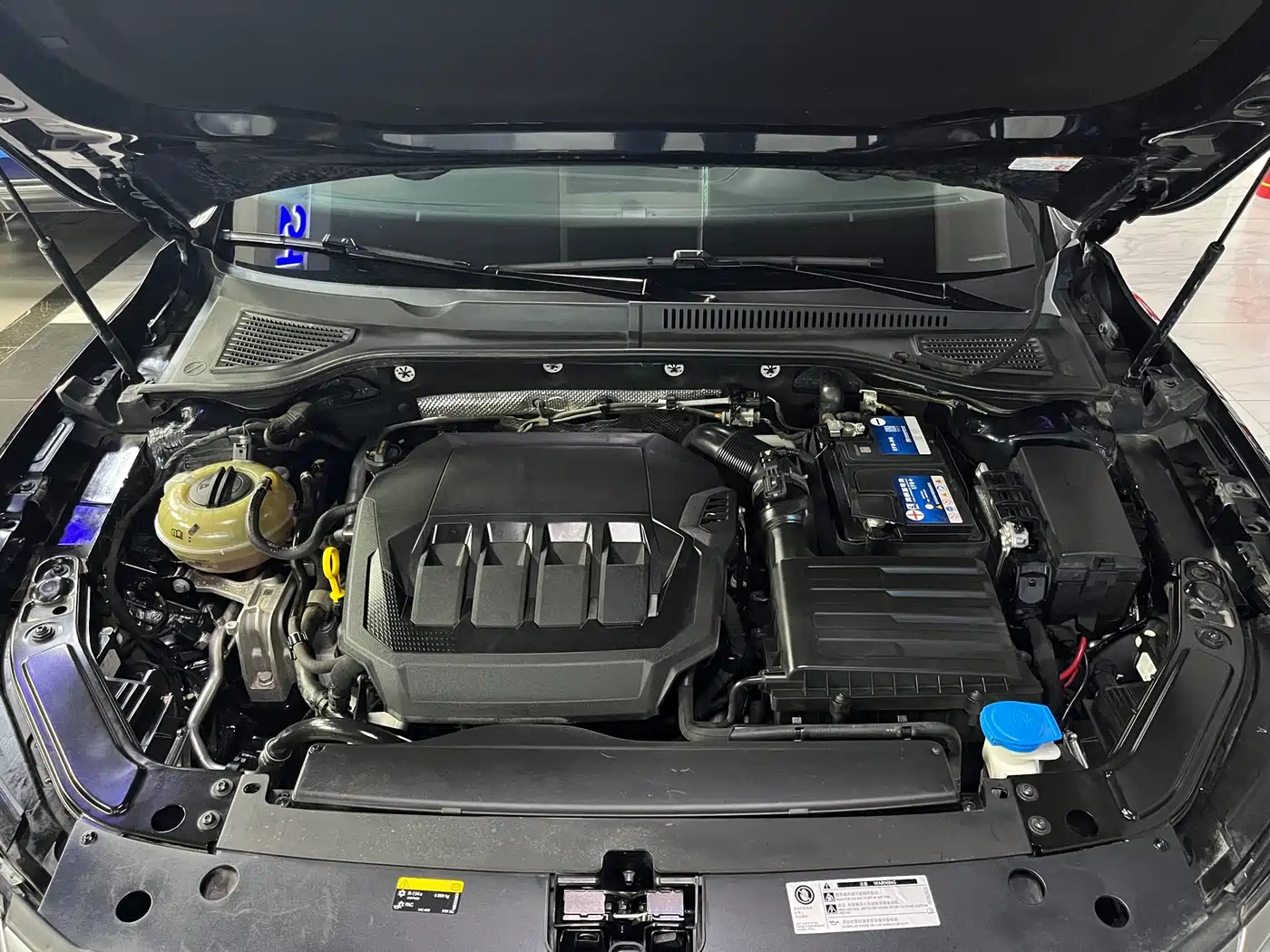 Volkswagen Passat 2022 330TSI Elite Edition фото 31