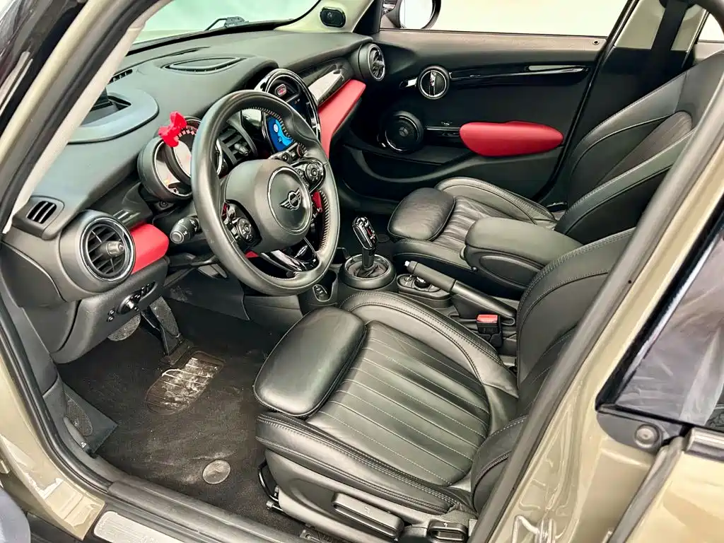 Фото 6 - MINI MINI