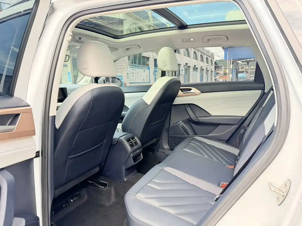 Volkswagen Tharu, миниатюра 20