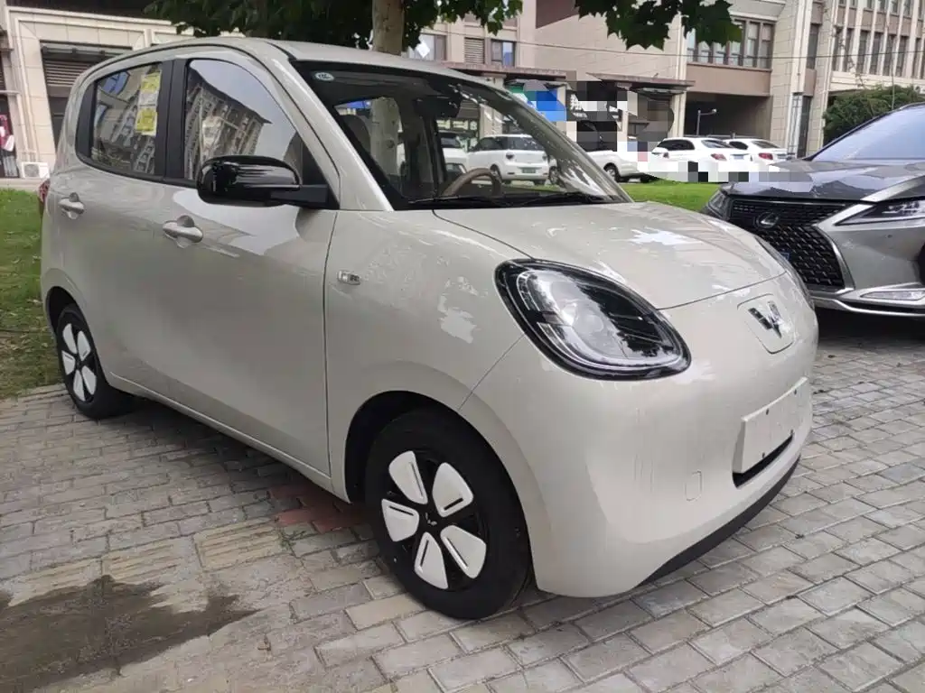 Wuling Motors Hongguang MINIEV 2026 2025 4-Door Advanced