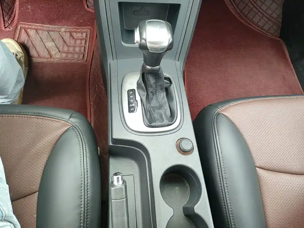 Roewe 350 2017 2015 Model 1.5L Automatic Luxury Sunroof Edition