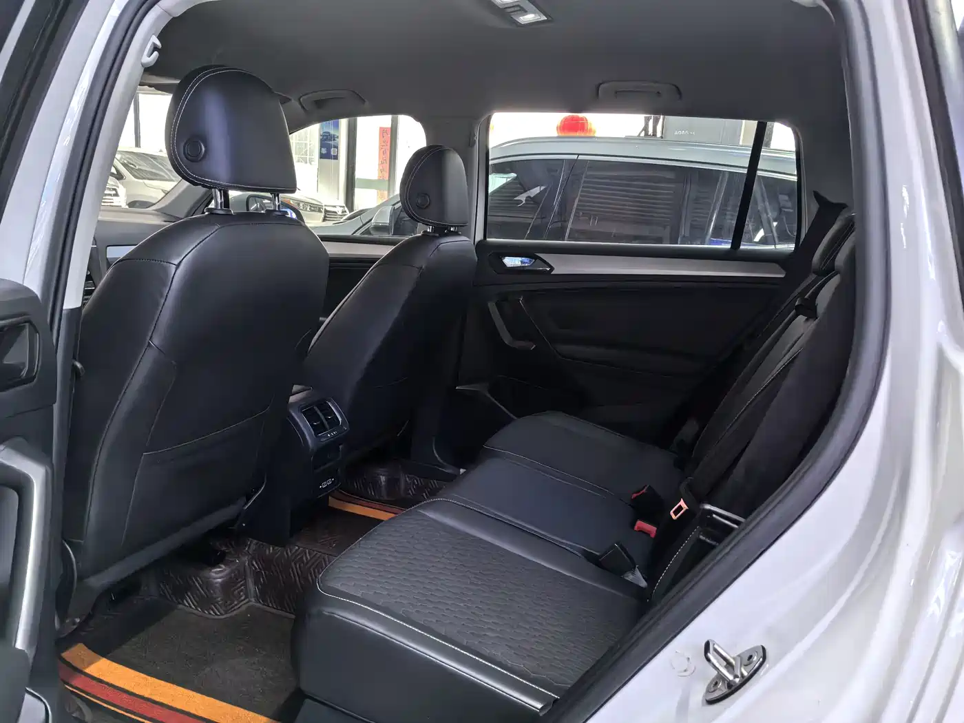 Volkswagen Tiguan L 2020 330TSI Auto 2WD Trend China VI фото 9