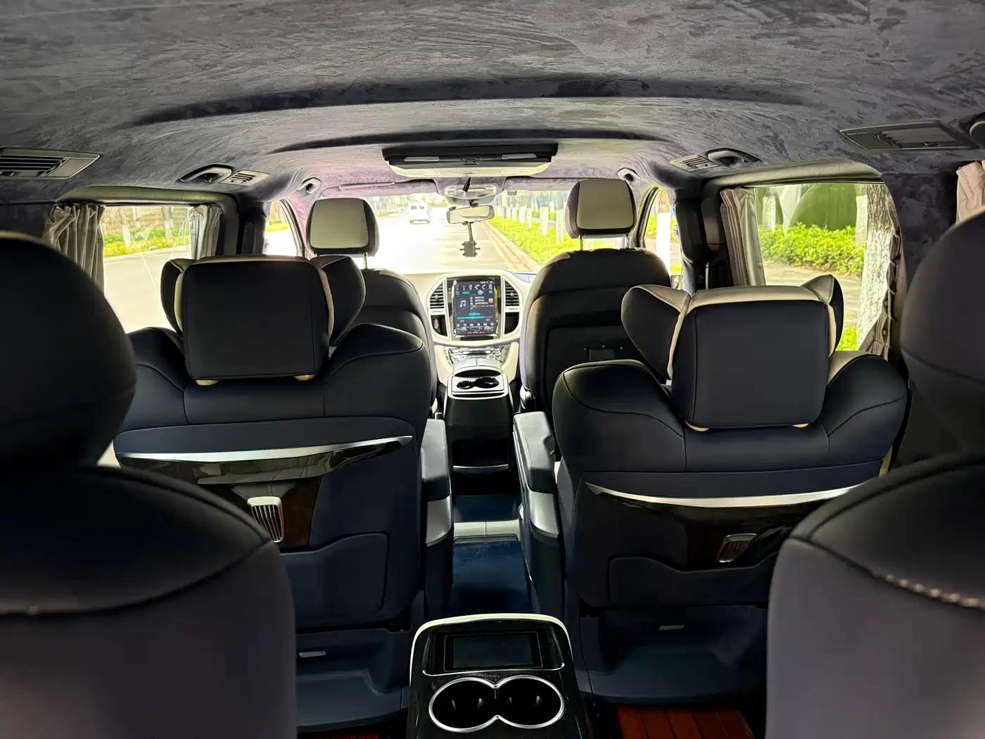 Mercedes-Benz Vito 2021 2.0T Elite 7-Seater фото 20