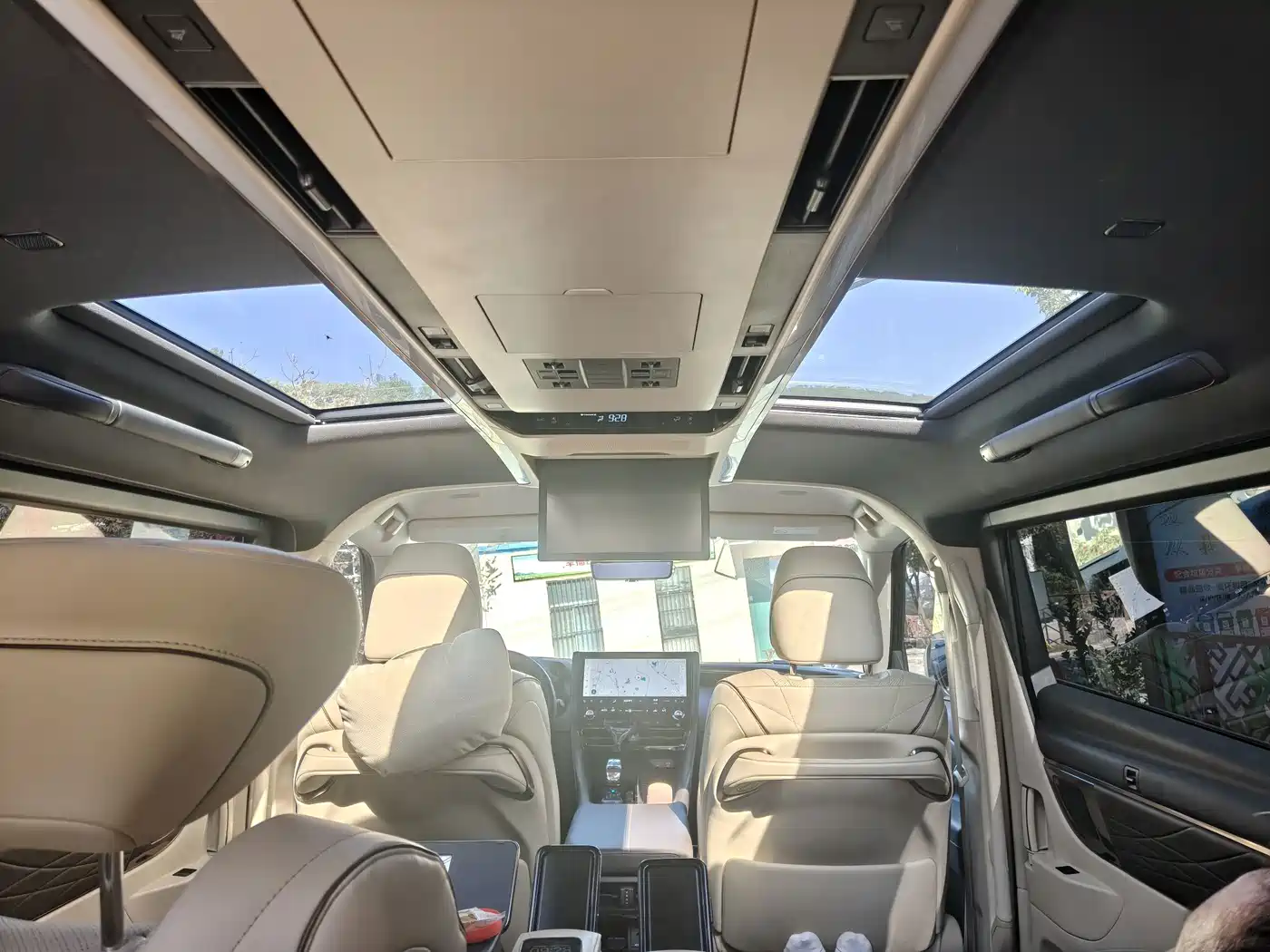 Toyota Vellfire 2024 2024 Crown Hybrid 2.5L Executive Premium Edition