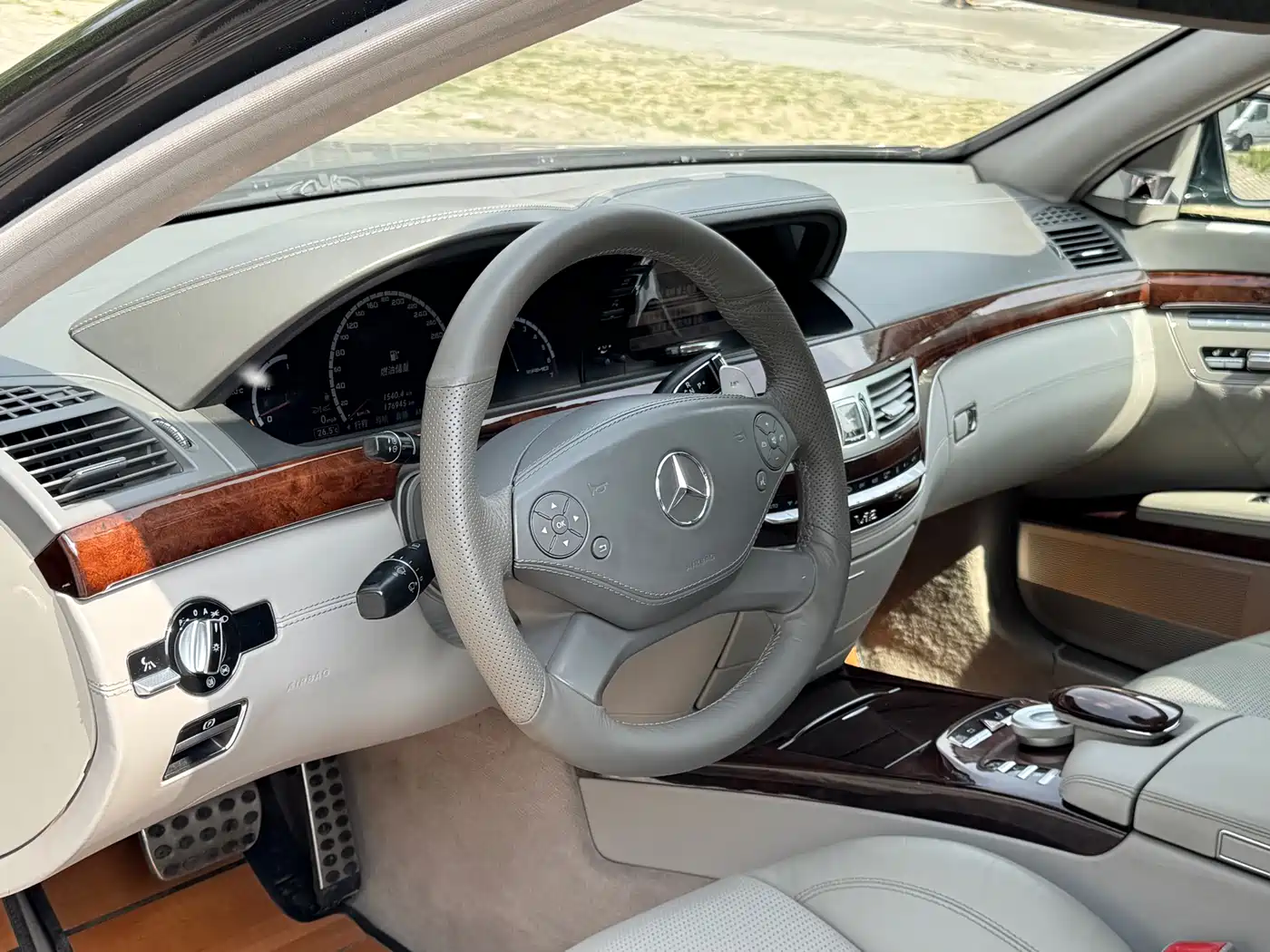 Mercedes-Benz S-Class AMG 2010 AMG S 65 фото 16