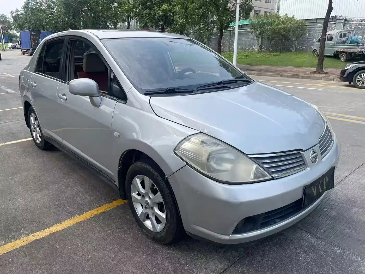 Фото 3 - Nissan Tiida