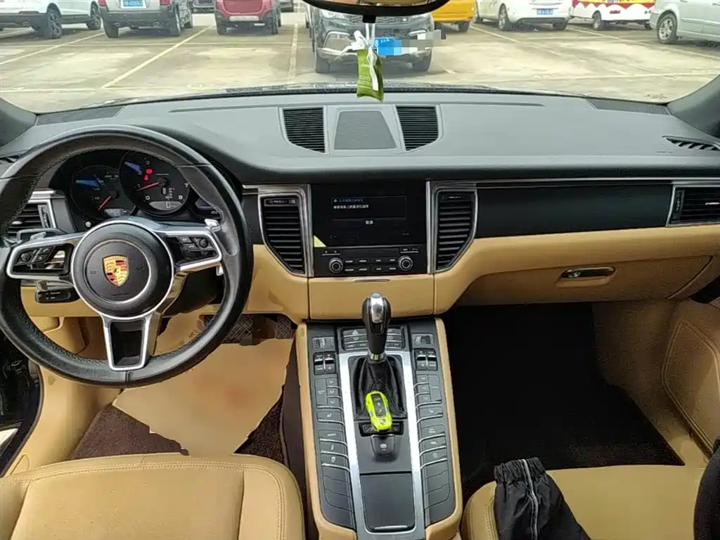 Porsche Macan 2017 Macan 2.0T фото 10