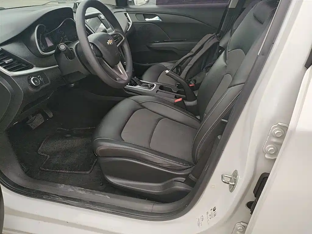 Chevrolet Cavalier 2016 1.5L Automatic Delight Edition фото 15