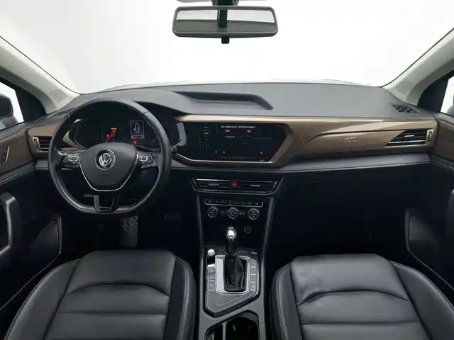 Volkswagen Tharu 2020 280TSI 2WD Luxury Edition China VI — фото 5