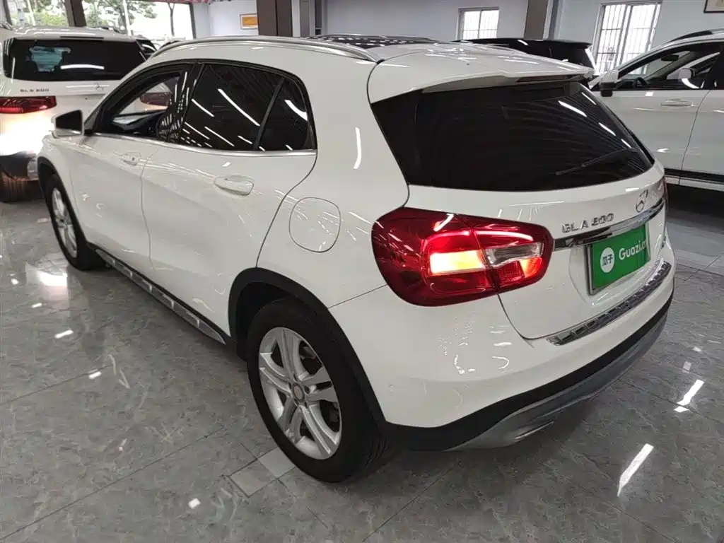 Mercedes-Benz GLA 2015 GLA 200 Dynamic фото 5