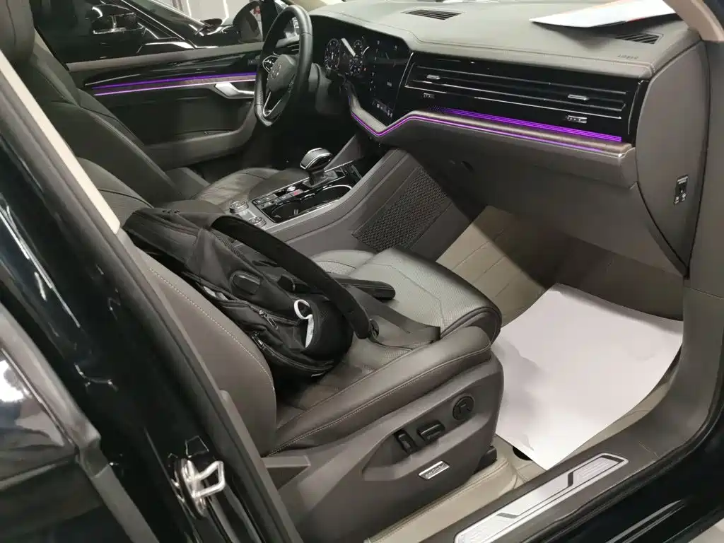 Volkswagen Touareg 2022 2022 3.0TSI Rui Xiang Edition Gloss Black Sport Package