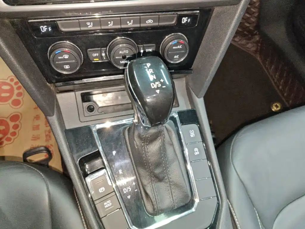 Volkswagen Lamando 2015 2015 330TSI DSG Comfort