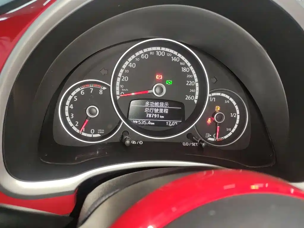 Volkswagen Beetle 2015 180TSI фото 12