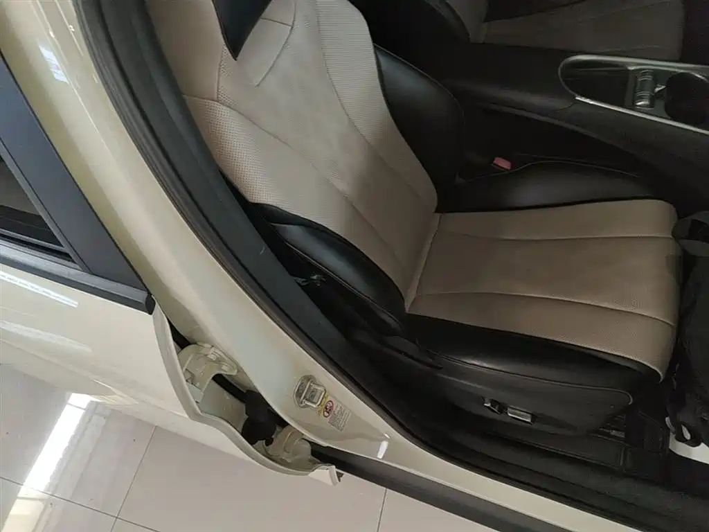 BYD Dolphin 2024 Glory Edition 420km Fashion Edition фото 25