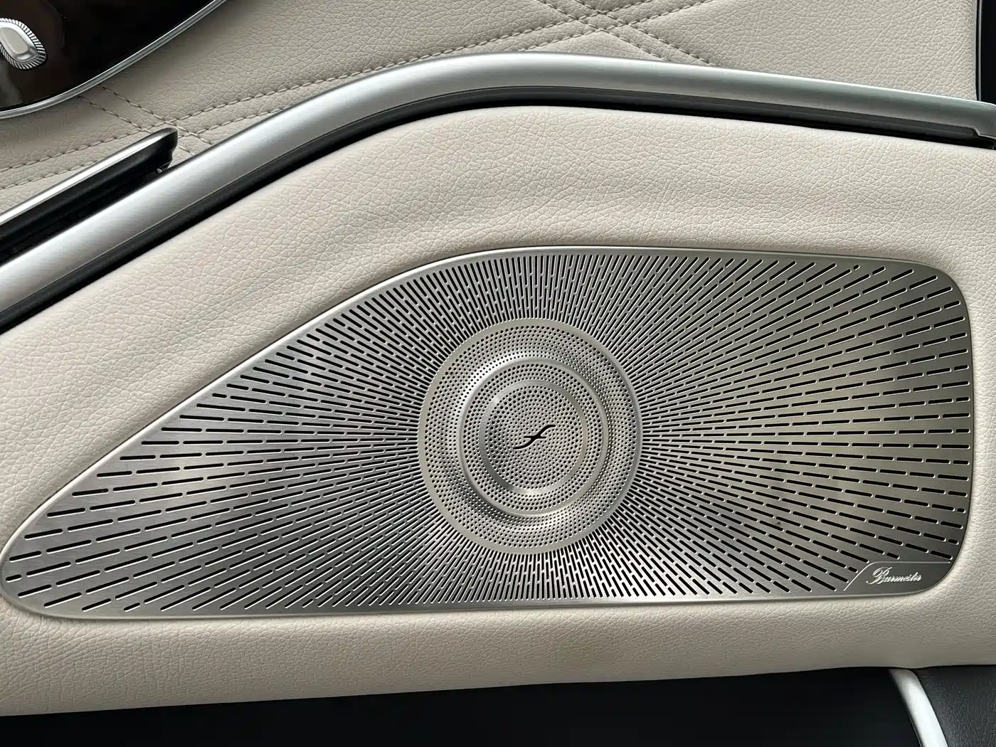 Mercedes-Benz Maybach S-Class 2025 Model S 480 4MATIC фото 21
