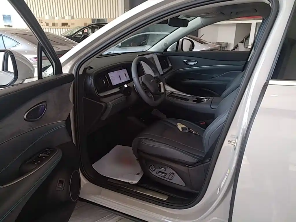 BYD Hai Shi 07 DM-i 2025 2025 150 Pilot+ Edition