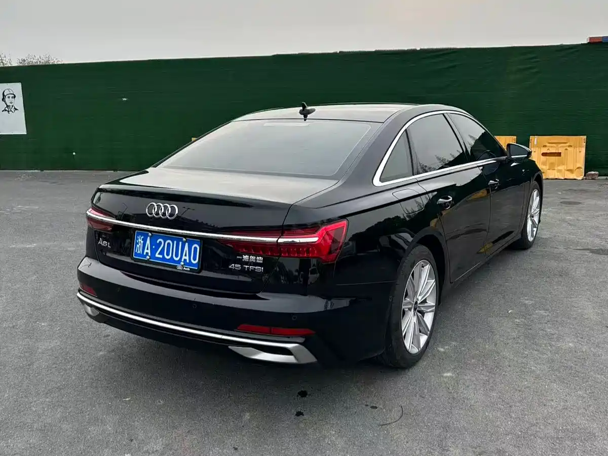 Audi A6L 2024 45 TFSI Premium Elegance фото 4