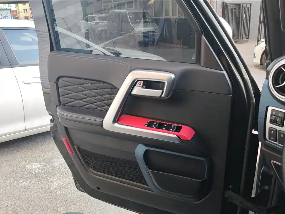 BAIC ORV Beijing Offroad BJ40 2019 Facelift 2.0T Automatic 4WD Urban Hunter Premium China V фото 7