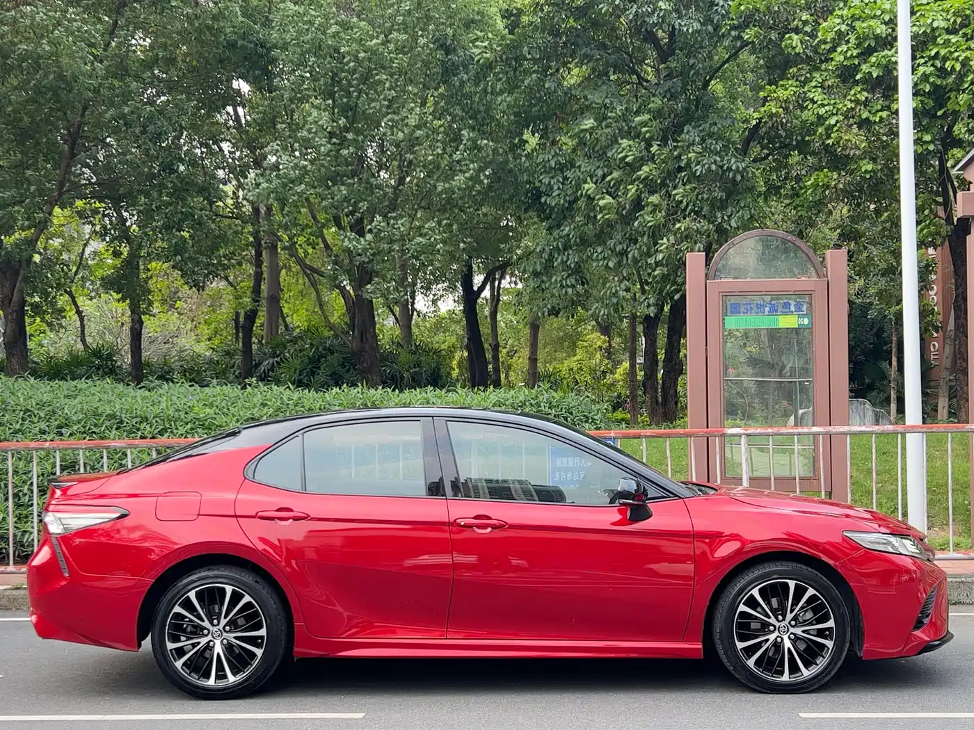 Toyota Camry 2019 2.5S Stylish (China V) фото 4