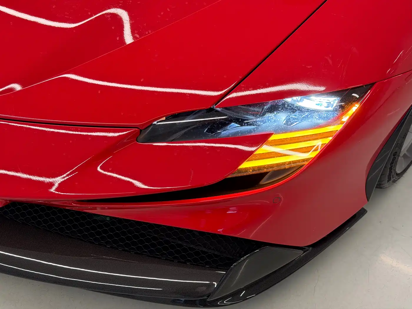FERRARI SF90