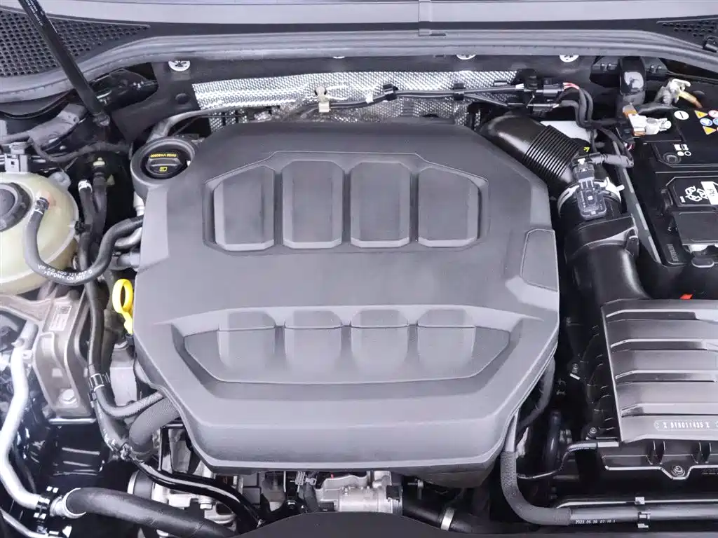 Volkswagen Magotan 2023 Model 2 Million Commemorative Edition 330TSI DSG Luxury фото 23
