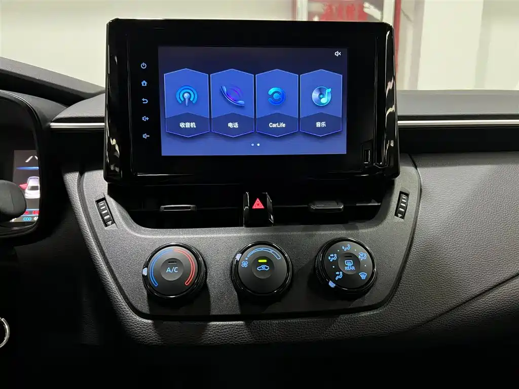 Toyota Corolla 2021 TNGA 1.5L CVT Pioneer Edition фото 13