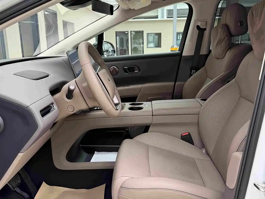 Li Auto Li i8 2025 2025 Standard Edition