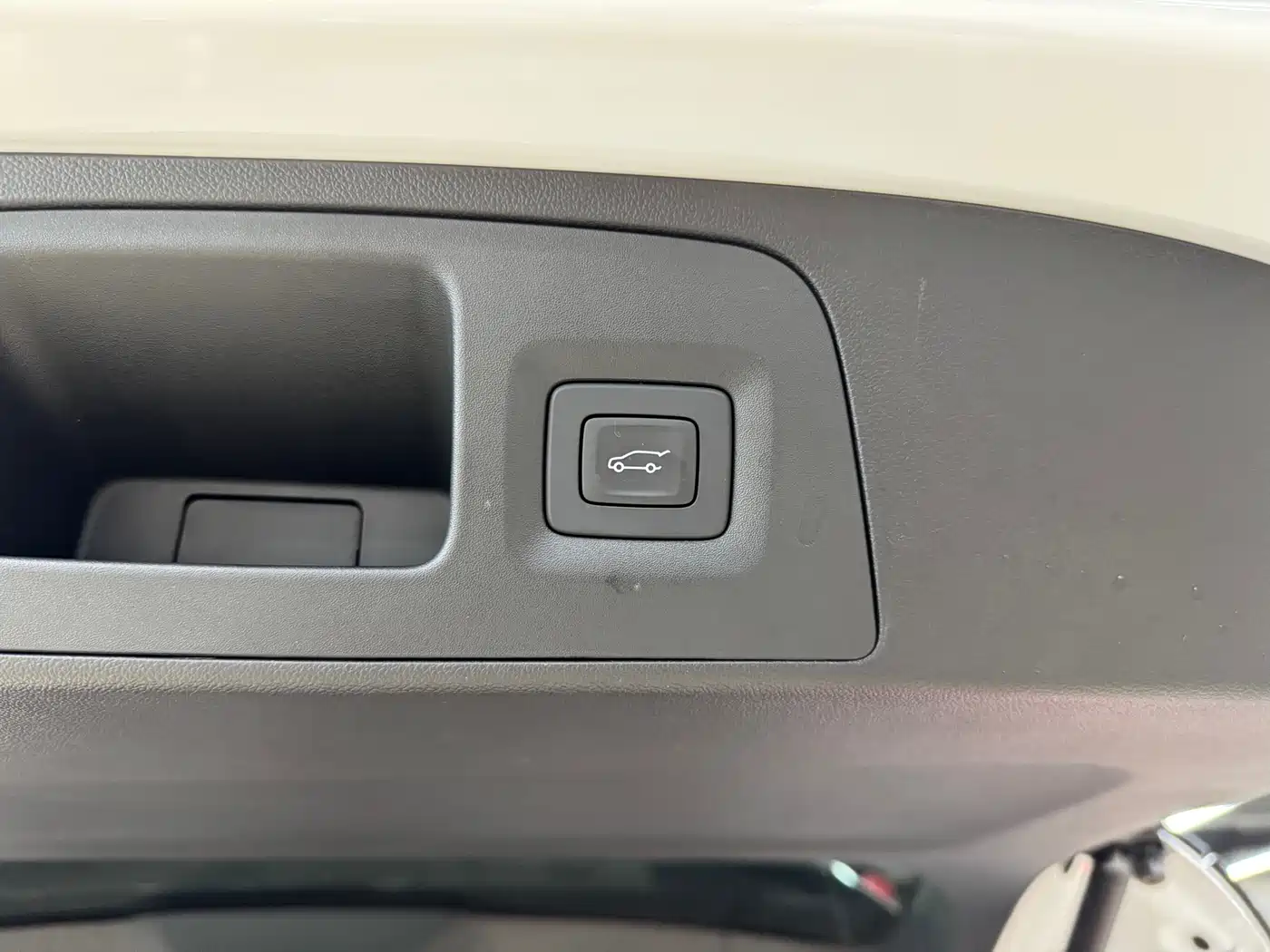 Buick Century 2025 2.0T 7-Seater World Edition фото 23