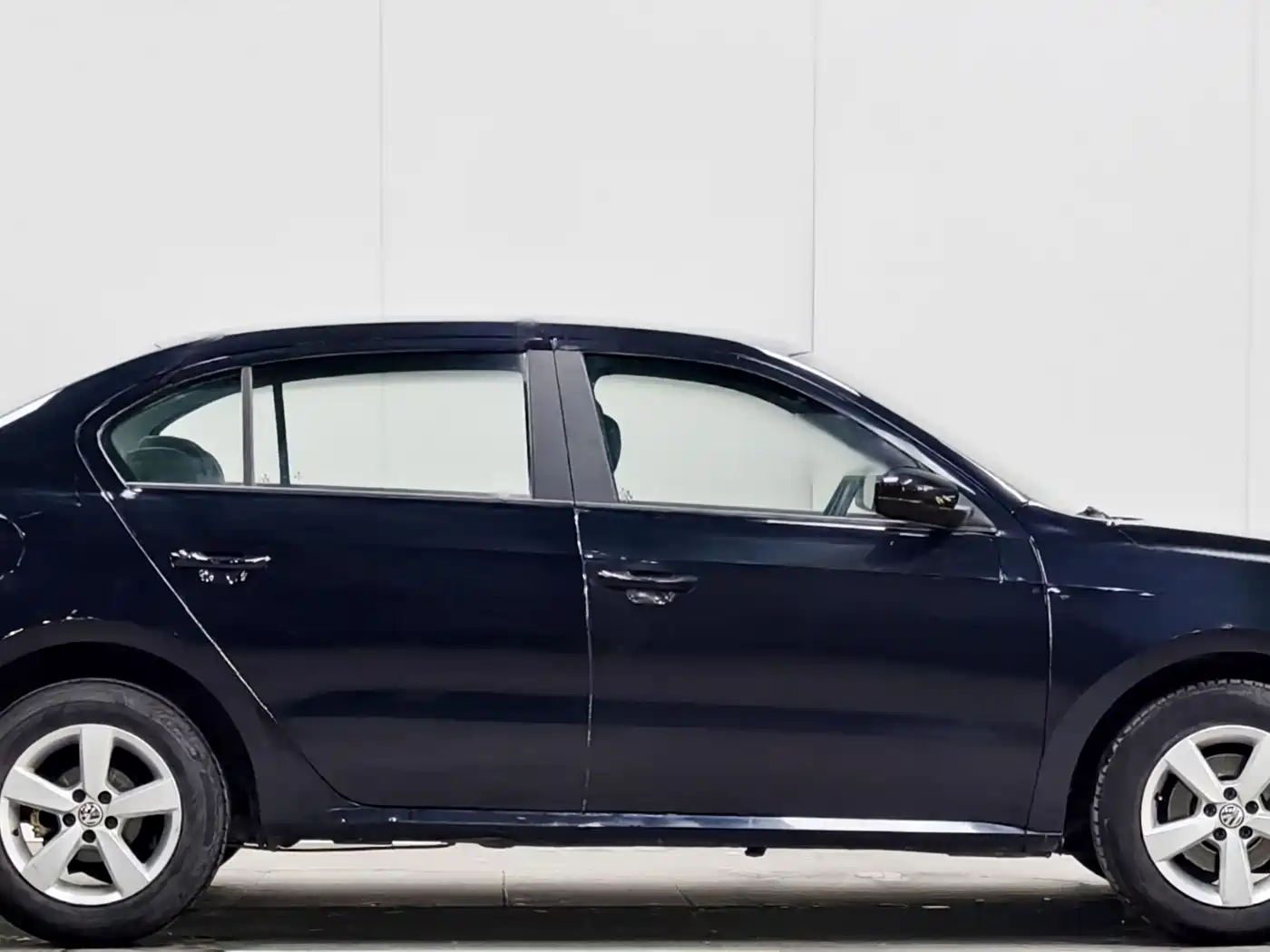 Volkswagen Lavida 2013 1.6L Automatic Trend Edition фото 8