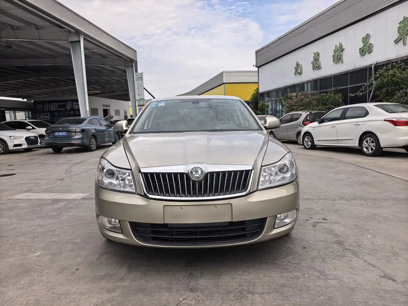 Škoda Octavia 2012 1.6L Manual Yijun Edition фото 2