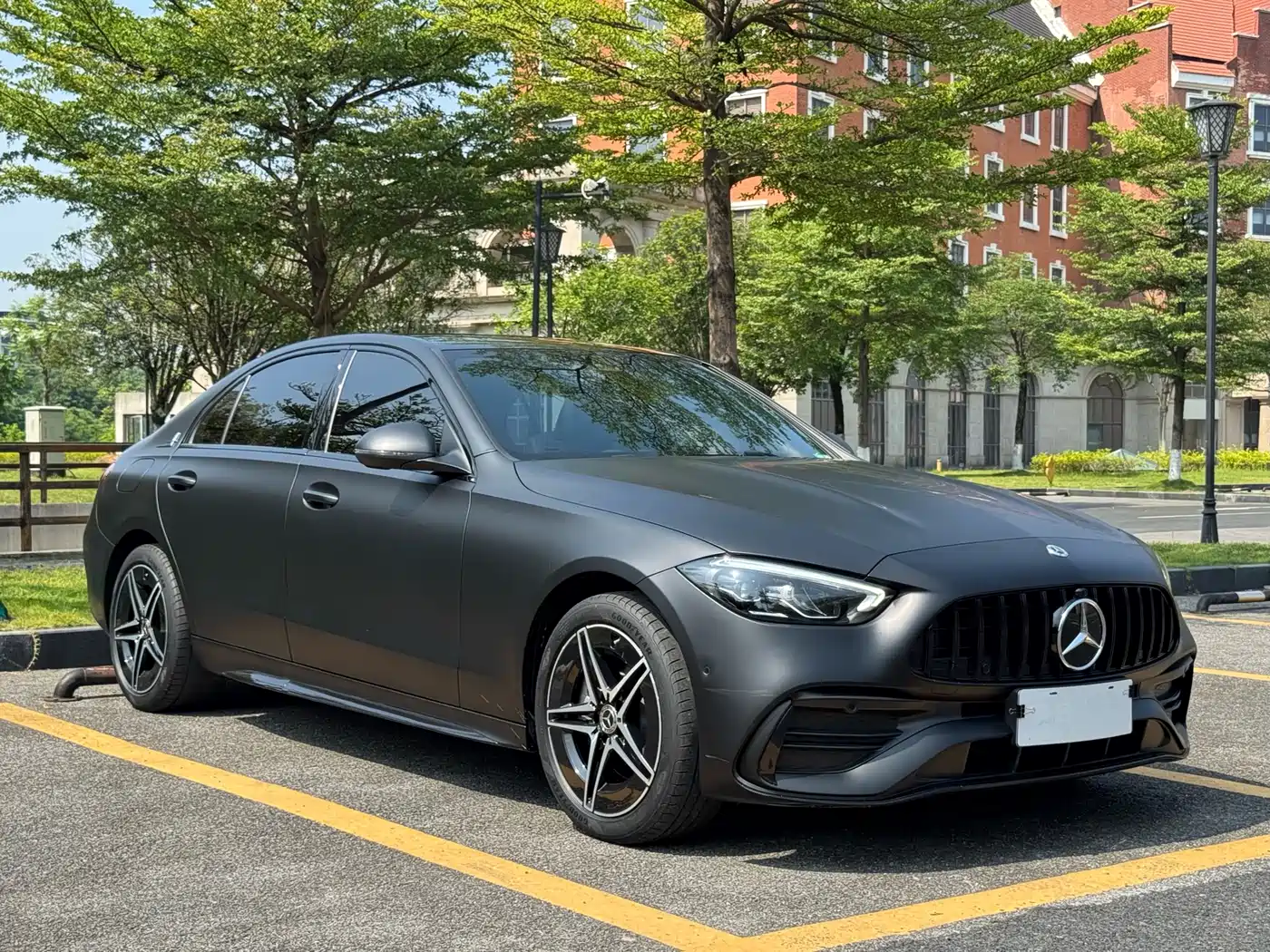 Mercedes-Benz C-Class 2023 C 260 L Night Edition Sport фото 3