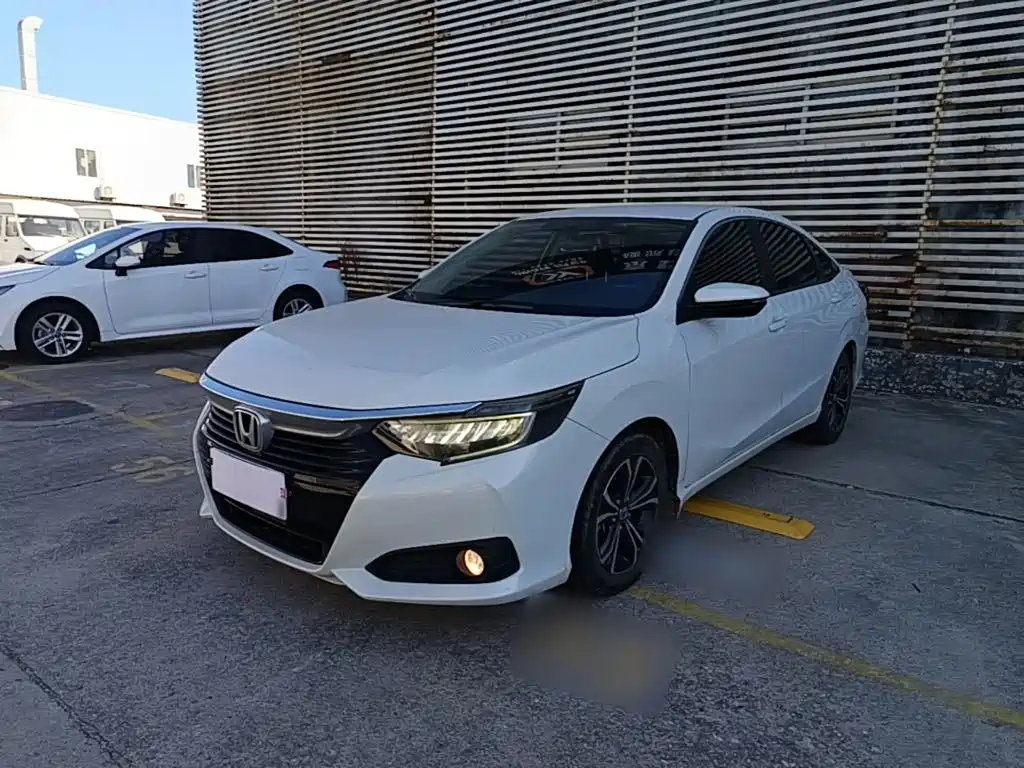 Photo 2 - Honda Crider