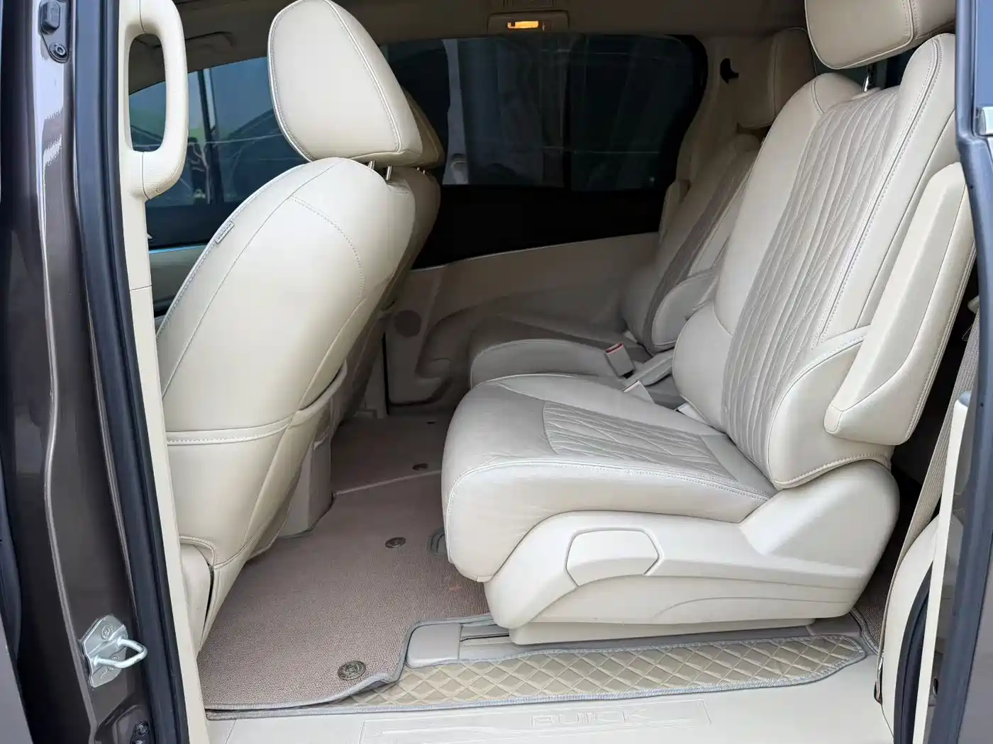 Buick GL8 2023 Land Business Class 652T Luxury фото 9