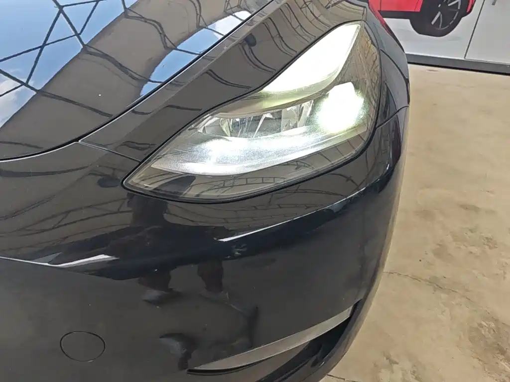 Фото 24 - Tesla Model Y
