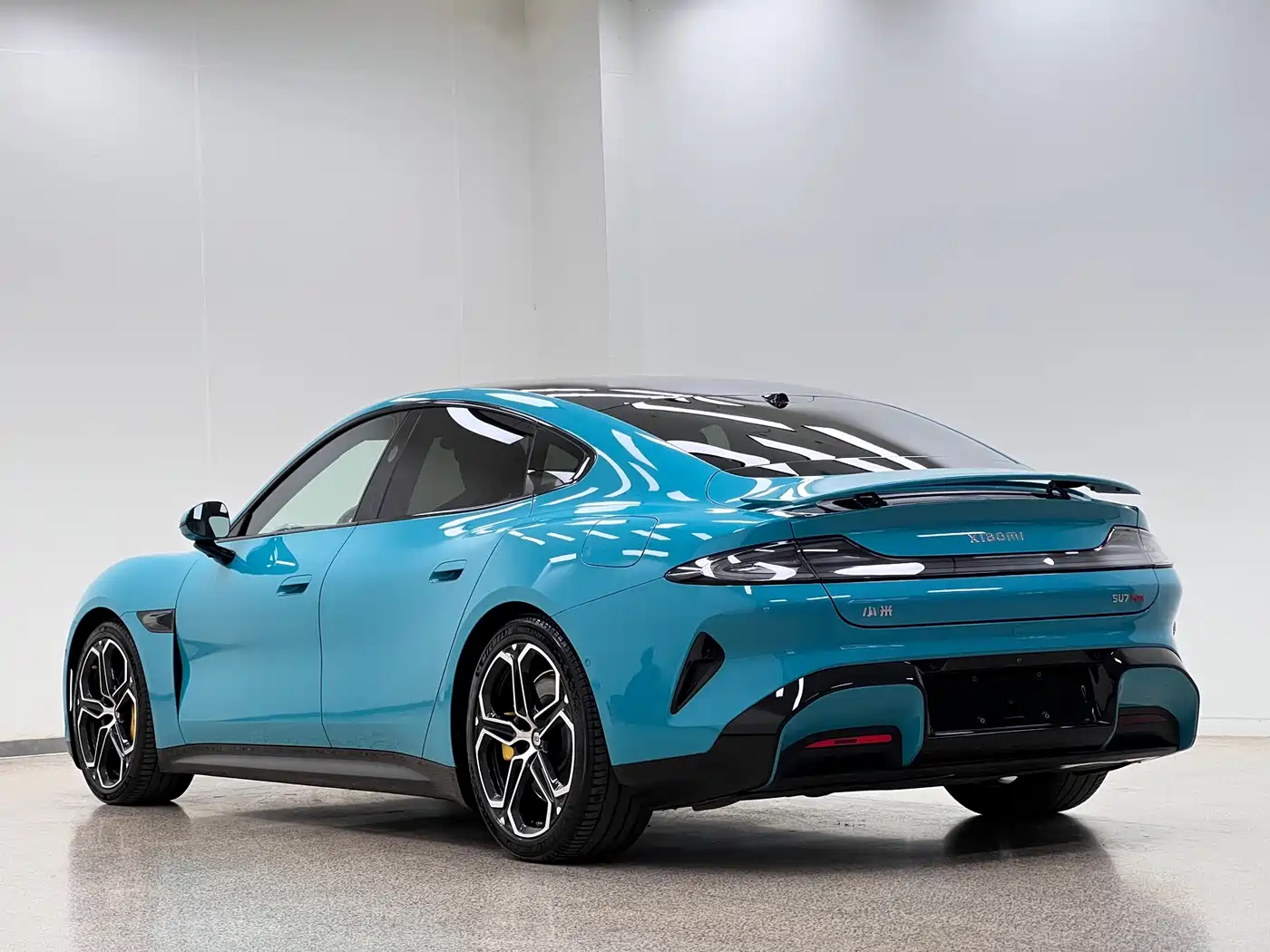 XIAOMI CAR XIAOMI SU7