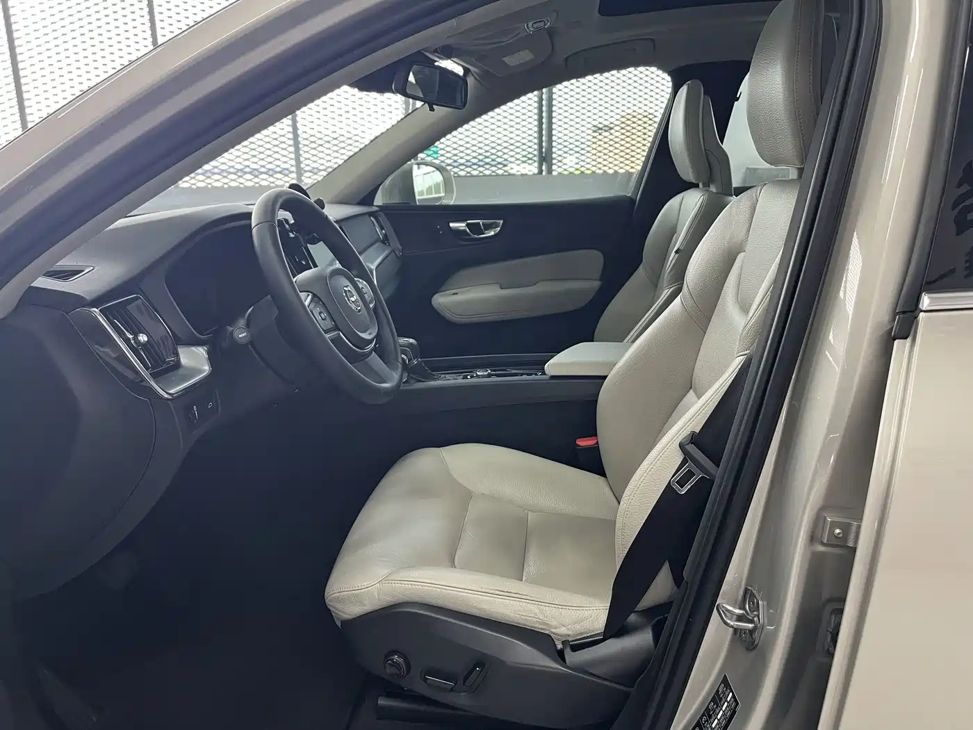 Фото 7 - Volvo XC60